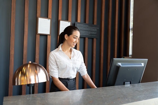 getting to know customer QikConfirm<sup>©</sup>-The Ultimate Guest Communication Tool 10